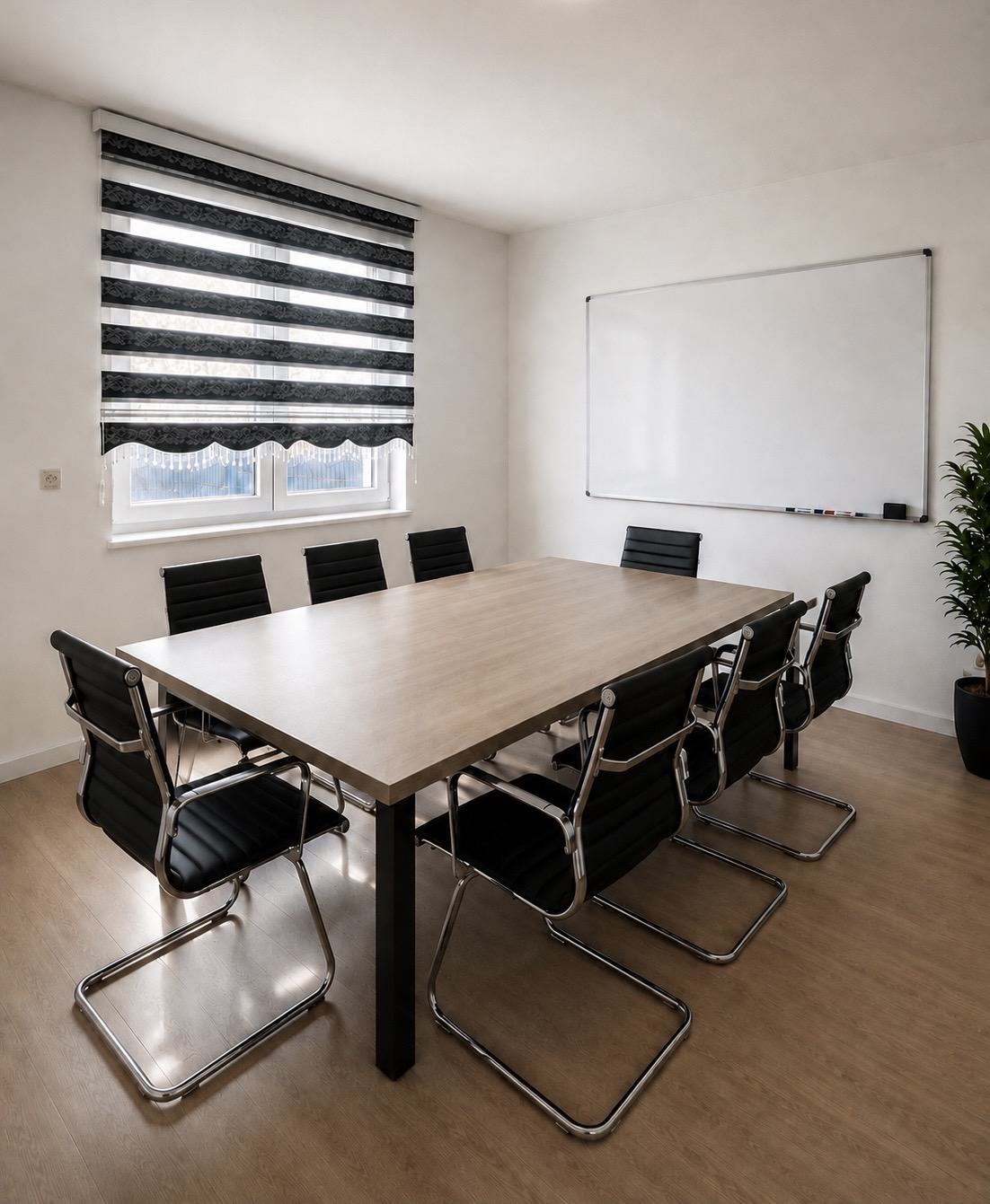 Professioneller Meetingraum von Büro030 in Berlin